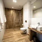 Panorama Hotel 3*