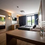 Panorama Hotel 3*