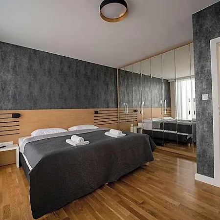 Panorama Hotel 3*